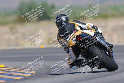 media/Oct-01-2023-SoCal Trackdays (Sun) [[4c570cc352]]/Turn 14 Backside (1120am)/